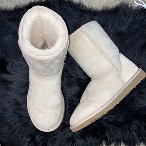 Ugg short sand boots